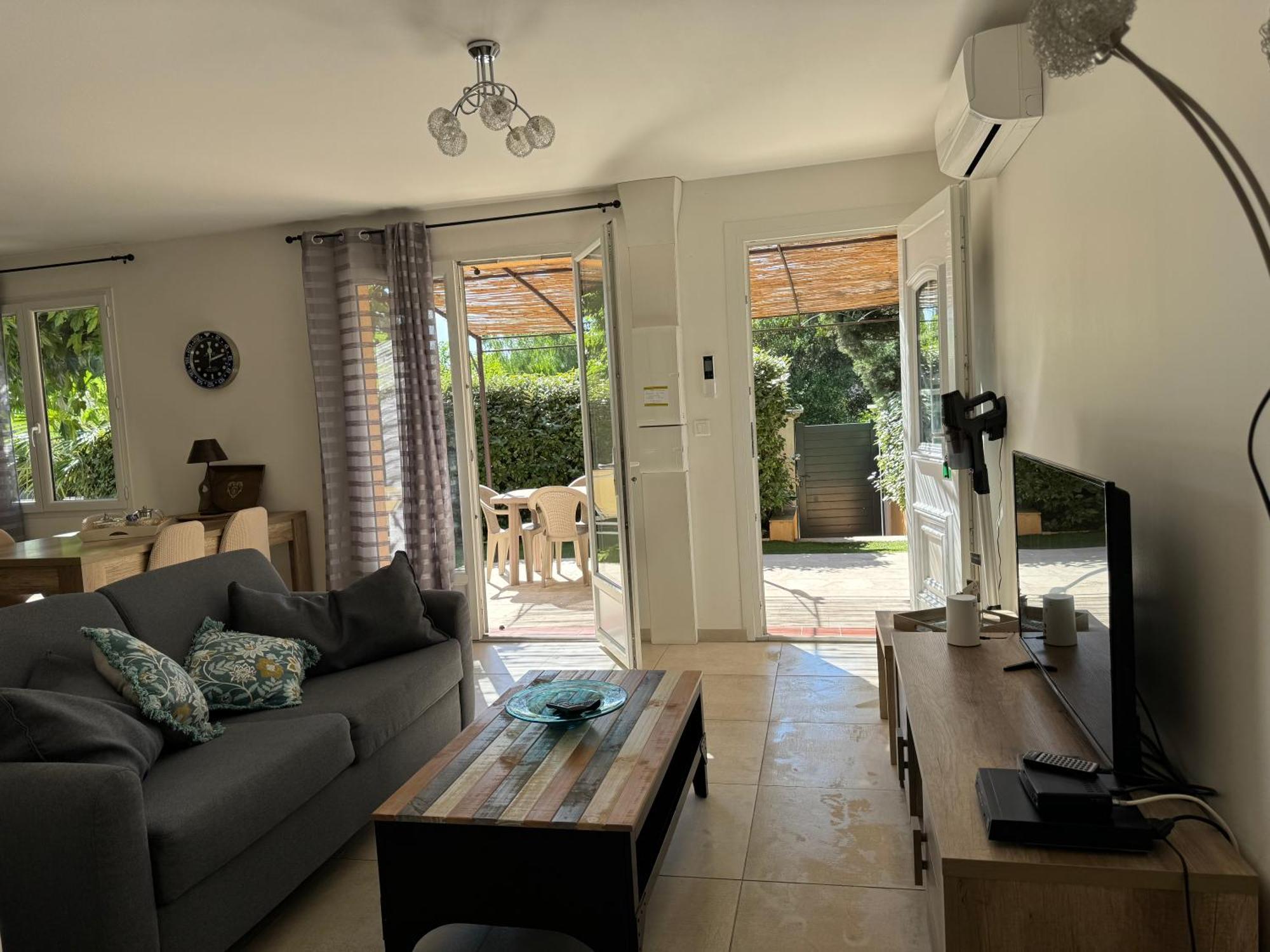 Villa, Maison Independante, Avec Piscine Privative พูเชต์-ซูราร์ช็องส์ ภายนอก รูปภาพ
